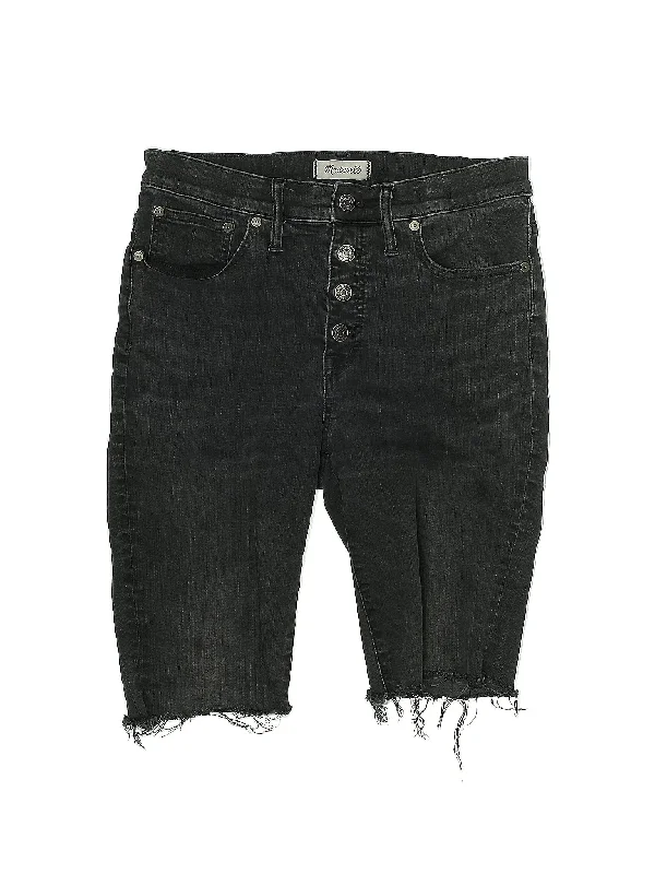 Mid-Rise Denim Shorts in Dark Wash