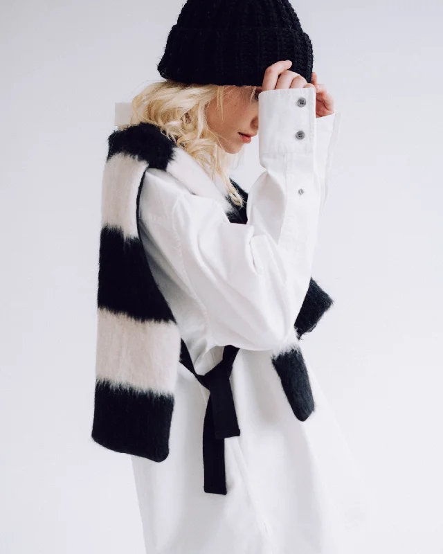 G.o.D Vee Vest Mohair Stripes Black/White