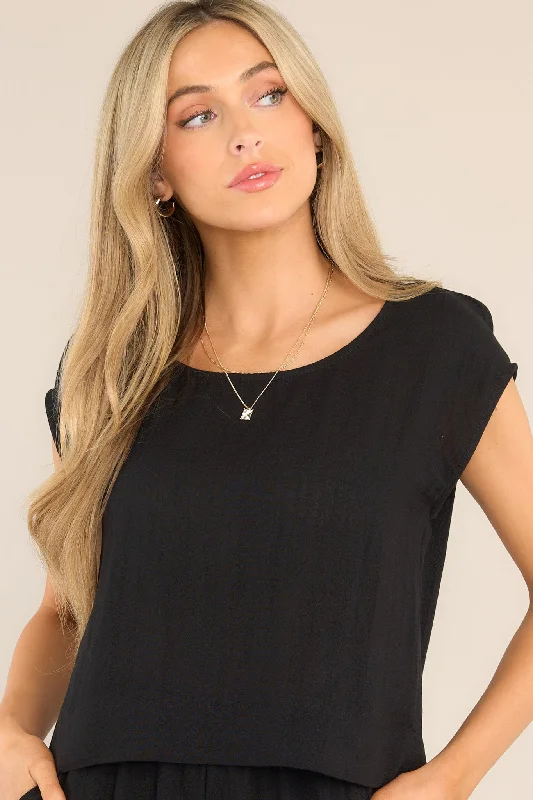 Signature Staple Black Top